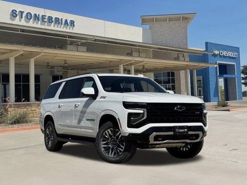 New 2026 Chevrolet Suburban Z71 w/ Comfort Package image 2