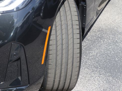 Certified 2025 BMW X3 xDrive30i w/ Premium Package image 7