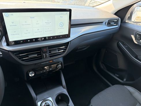 New 2026 Ford Escape SE FWD image 23