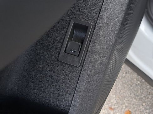 New 2025 Audi Q5 2.0T Premium Plus image 21