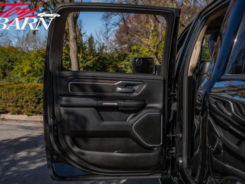 Used 2020 RAM 1500 Laramie image 46