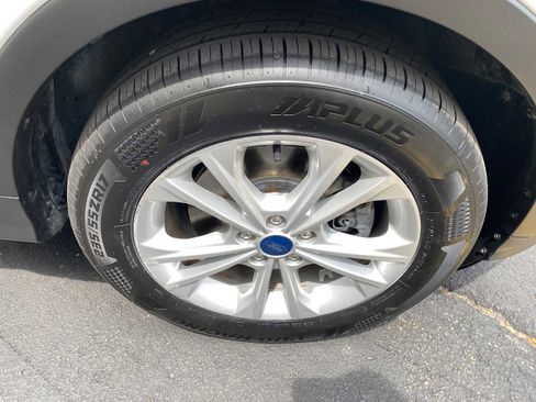 Used 2019 Ford Escape SE AWD/4WD image 36