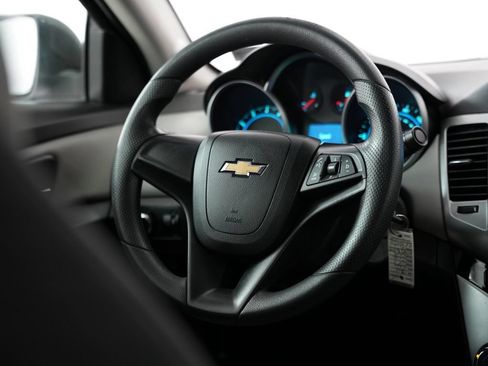 Used 2012 Chevrolet Cruze LS w/ Connectivity Package FWD image 11
