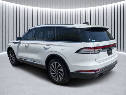 New 2026 Lincoln Aviator AWD image 5