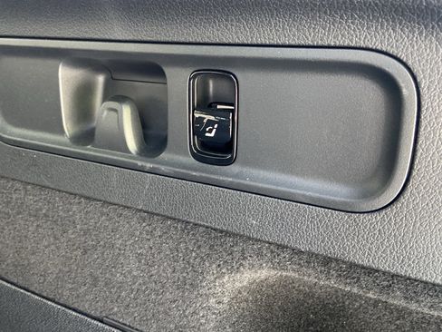 Certified 2025 Mercedes-Benz GLC 300 4MATIC image 12