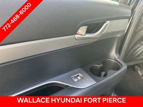 Used 2024 Hyundai Palisade SEL FWD image 15