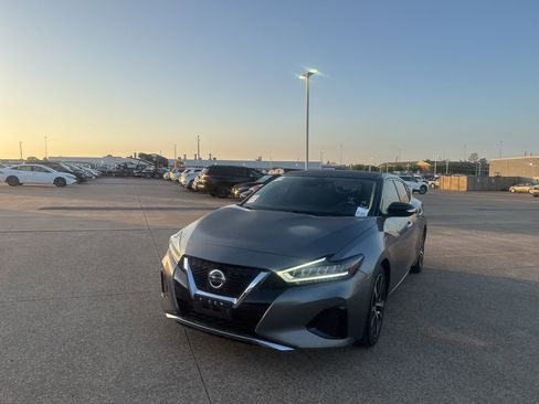 Used 2021 Nissan Maxima 3.5 SV w/ Floor Mat Group image 6