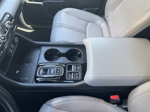 Certified 2023 Honda Pilot EX-L image 13