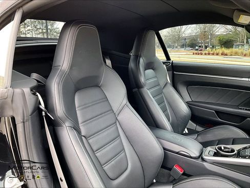 Used 2021 Porsche 911 Turbo S image 9