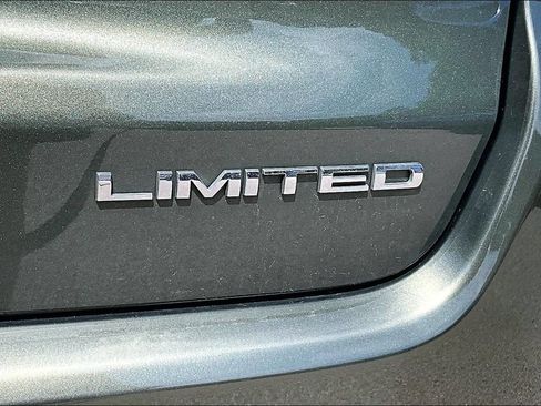 Used 2019 Jeep Compass Limited AWD/4WD image 24