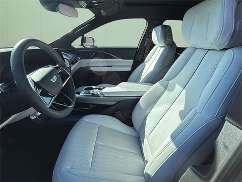 Used 2024 Cadillac Lyriq Sport image 19