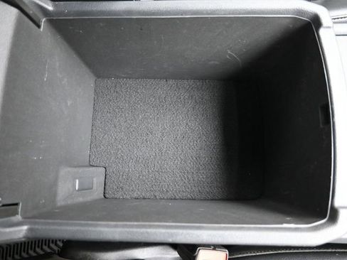 Used 2022 Volkswagen Atlas SE image 37