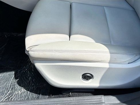 Used 2016 Mercedes-Benz GLA 250 image 18