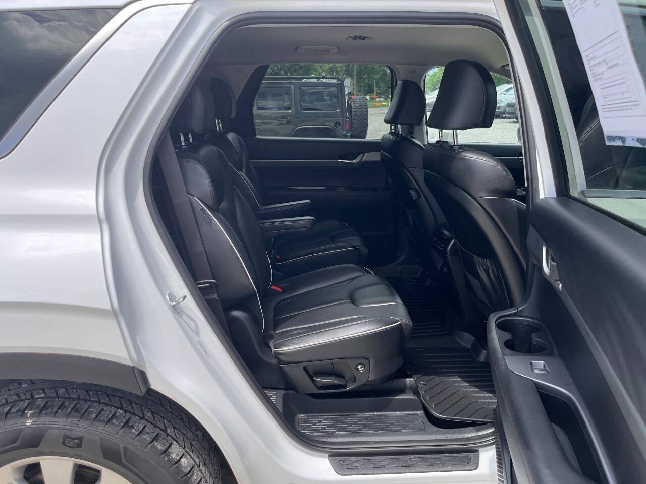 Used 2024 Hyundai Palisade SEL AWD/4WD image 13