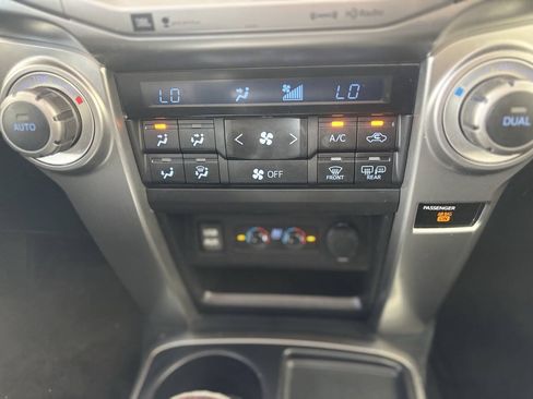 Used 2017 Toyota 4Runner Limited RWD image 18