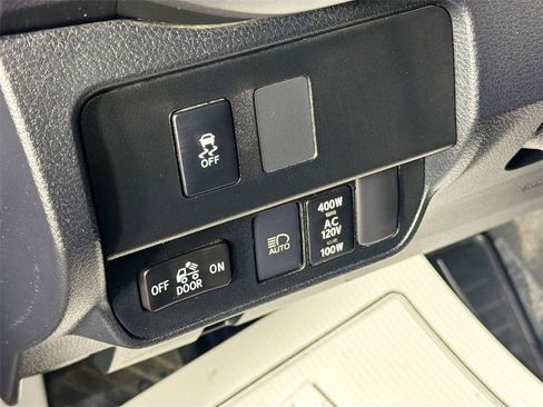 Used 2020 Toyota Tacoma TRD Sport image 10