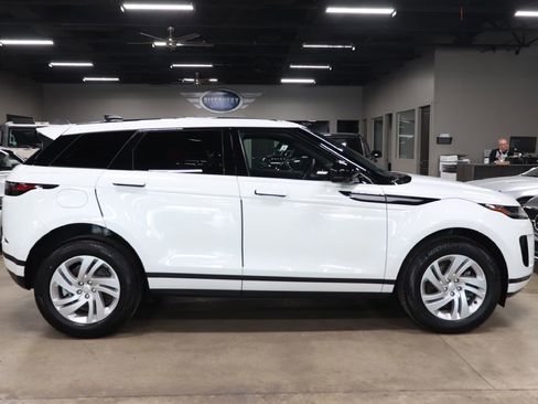 Used 2025 Land Rover Range Rover Evoque S image 6