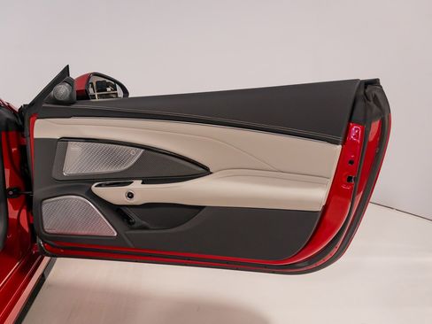 Used 2024 Maserati GranCabrio Trofeo image 27