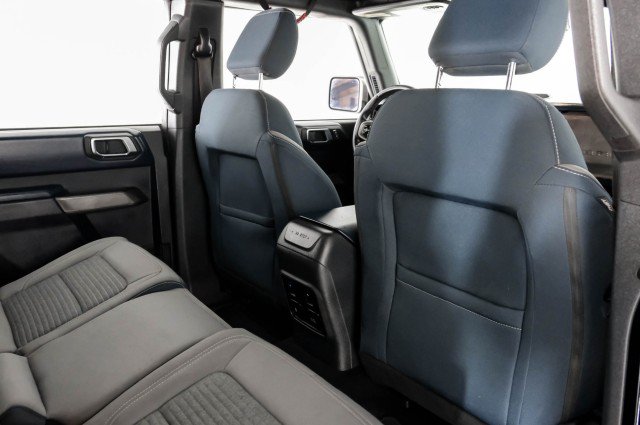 Used 2022 Ford Bronco Outer Banks w/ Sasquatch Package AWD/4WD image 44