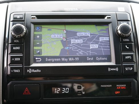 Used 2012 Toyota Tacoma V6 image 19