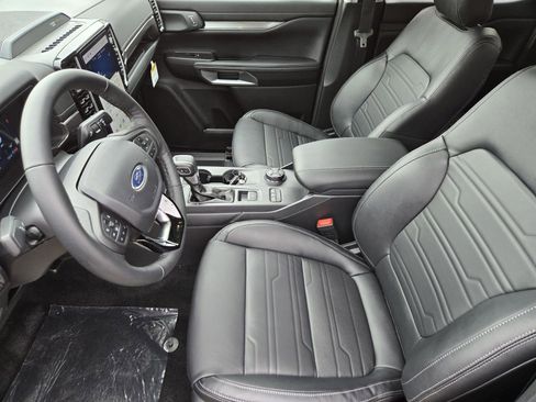 New 2025 Ford Ranger Lariat w/ FX4 Off-Road Package image 7