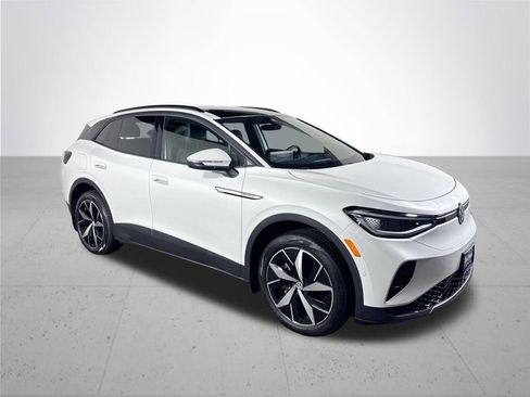 Used 2023 Volkswagen ID.4 Pro S image 4