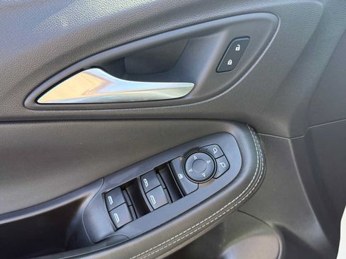 Used 2023 Buick Encore GX Preferred w/ Cold Weather Comfort Package AWD/4WD image 12