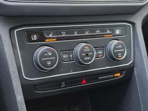 Used 2021 Volkswagen Atlas SE w/ Panoramic Sunroof Package image 23