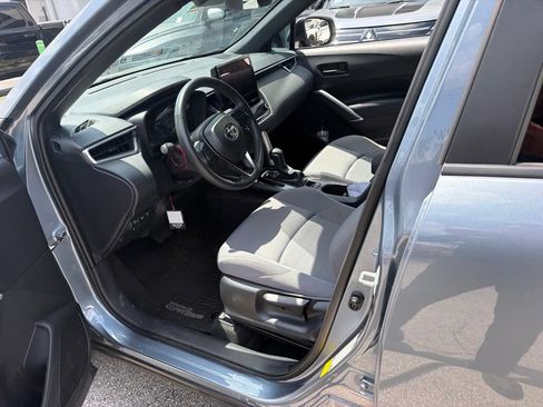 Used 2024 Toyota Corolla Cross AWD Hybrid image 10
