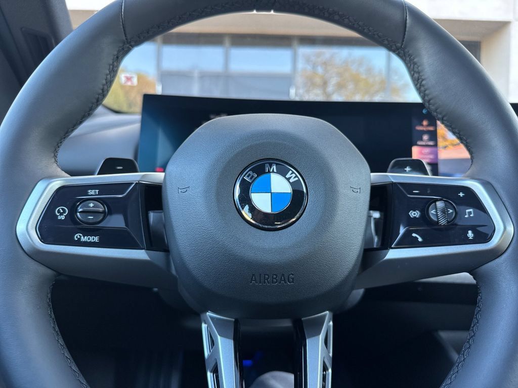 Used 2026 BMW 530i xDrive w/ M Sport Package AWD/4WD image 30