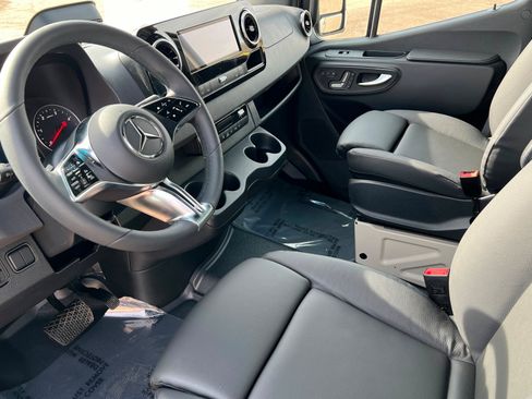 New 2026 Mercedes-Benz Sprinter 2500 image 10