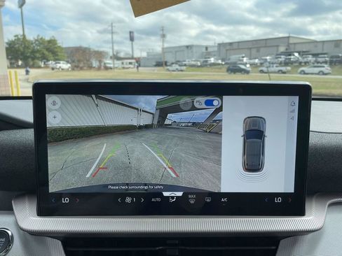 New 2026 Ford Explorer Active RWD image 19