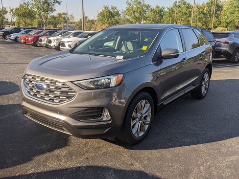 Used 2024 Ford Edge Titanium image 5
