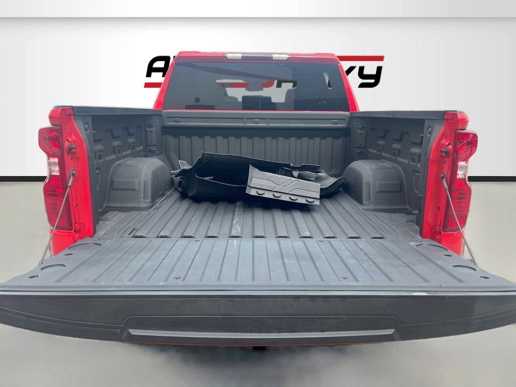 Used 2026 Chevrolet Silverado 1500 Custom w/ Turbomax Blackout Package AWD/4WD image 24