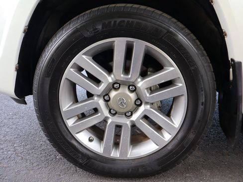 Used 2011 Toyota 4Runner Limited AWD/4WD image 43