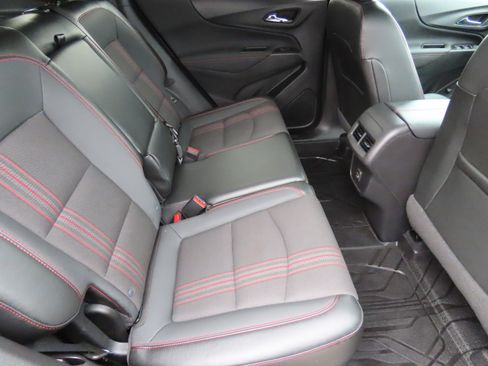 Used 2023 Chevrolet Equinox RS w/ LPO, Floor Liner Package image 13