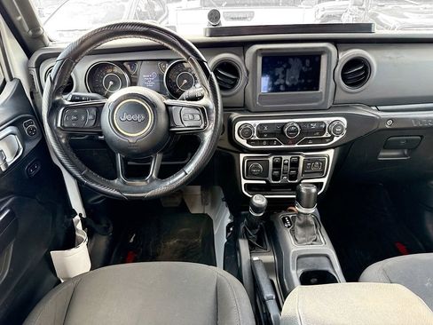 Used 2022 Jeep Wrangler Unlimited Sport AWD/4WD image 25