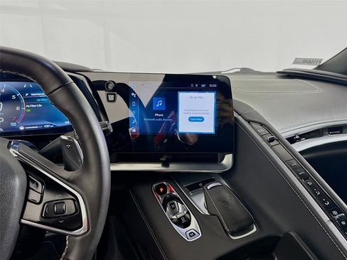 Used 2024 Chevrolet Corvette Stingray Convertible image 16