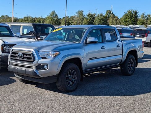 Used 2023 Toyota Tacoma SR5 image 9