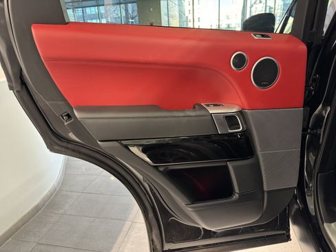 Used 2022 Land Rover Range Rover Sport SVR Carbon Edition image 17