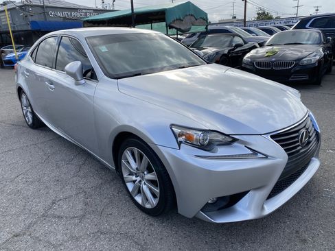 Used 2016 Lexus IS 200t RWD image 6