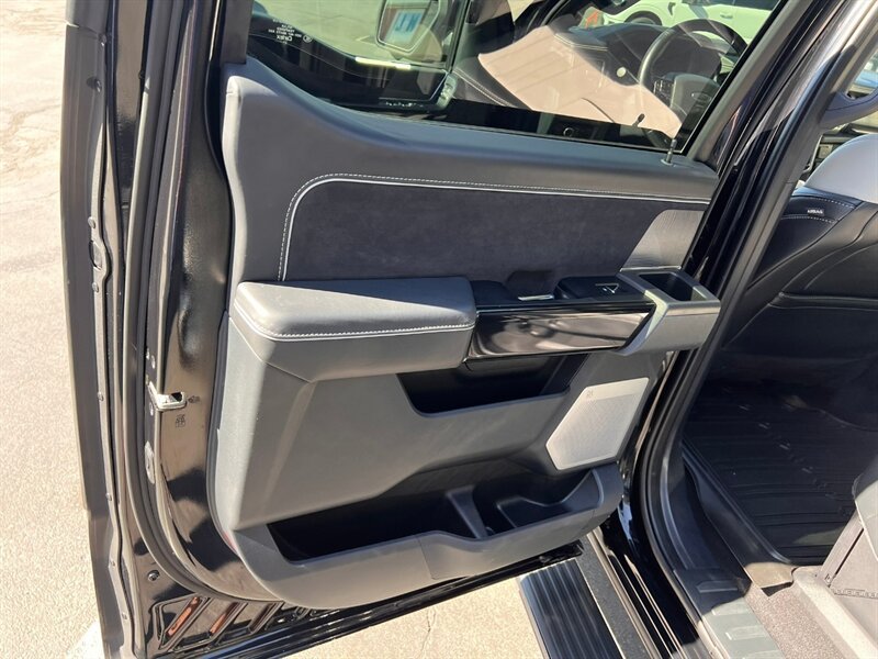Used 2023 Ford F150 Lightning Platinum AWD/4WD image 23