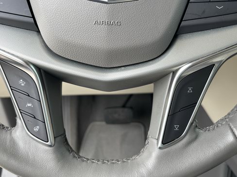 Certified 2024 Cadillac XT5 Premium Luxury FWD image 23