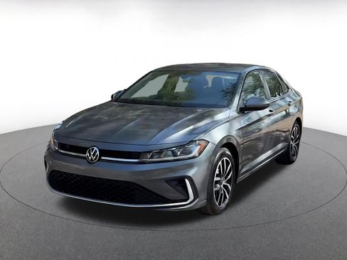 Used 2025 Volkswagen Jetta SE image 7