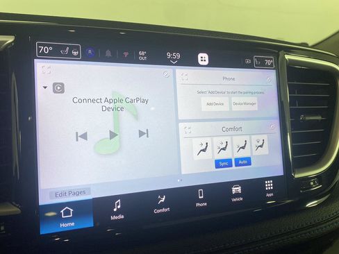 Used 2021 Chrysler Pacifica Touring-L w/ Uconnect Theater Family Group AWD/4WD image 10