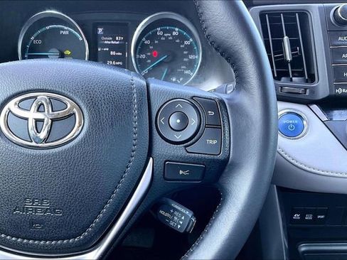 Used 2017 Toyota RAV4 XLE w/ All Weather Liner Package AWD/4WD image 11