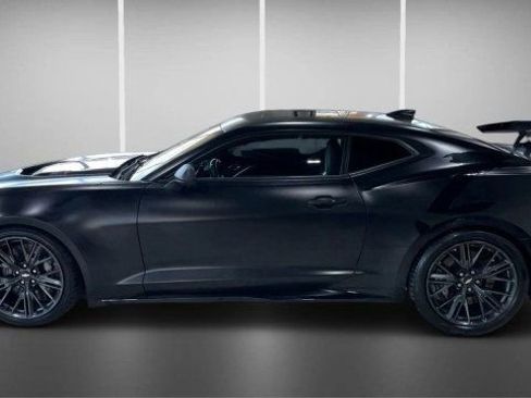 Used 2018 Chevrolet Camaro ZL1 image 7
