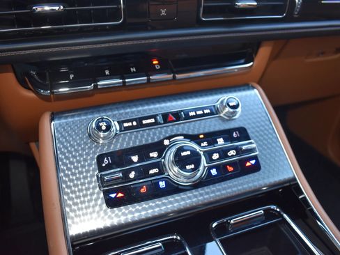 Used 2020 Lincoln Aviator Black Label w/ Dynamic Handling Package image 24