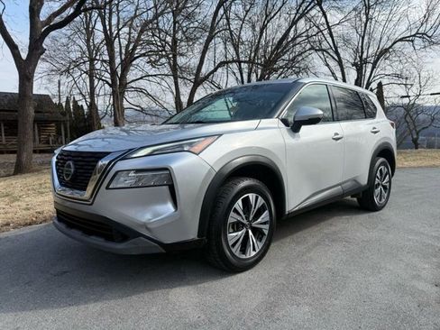 Used 2021 Nissan Rogue SV image 5