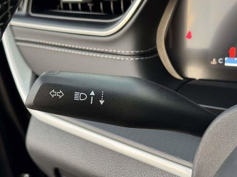 New 2025 Jeep Grand Cherokee Altitude AWD/4WD image 10